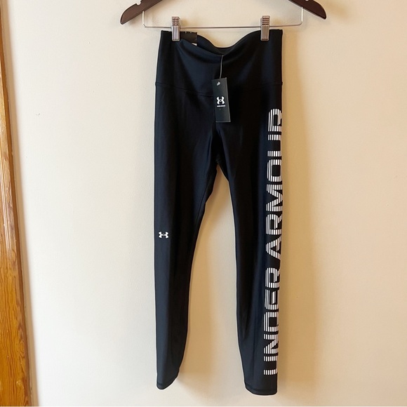 Under Armour Pants - Under Armour Women's HeatGear Ankle Leggings Size XS NEW Black/White logo